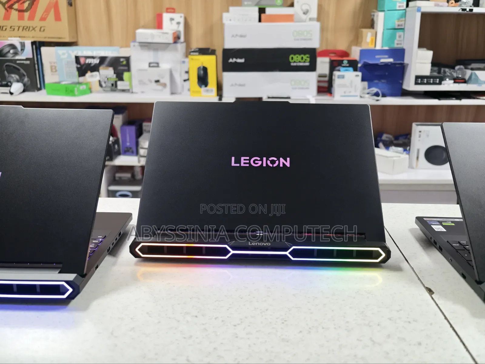 New Laptop Lenovo Legion Pro 7 32GB Intel Core Ultra 9 SSD 1T