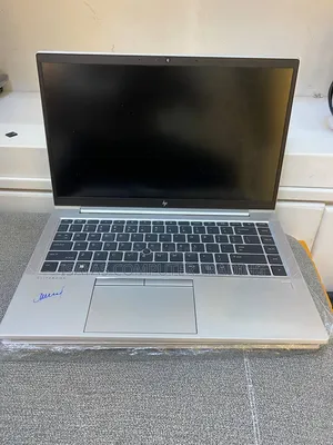 New Laptop HP EliteBook 845 G8 16GB AMD Ryzen 5 SSD 512GB