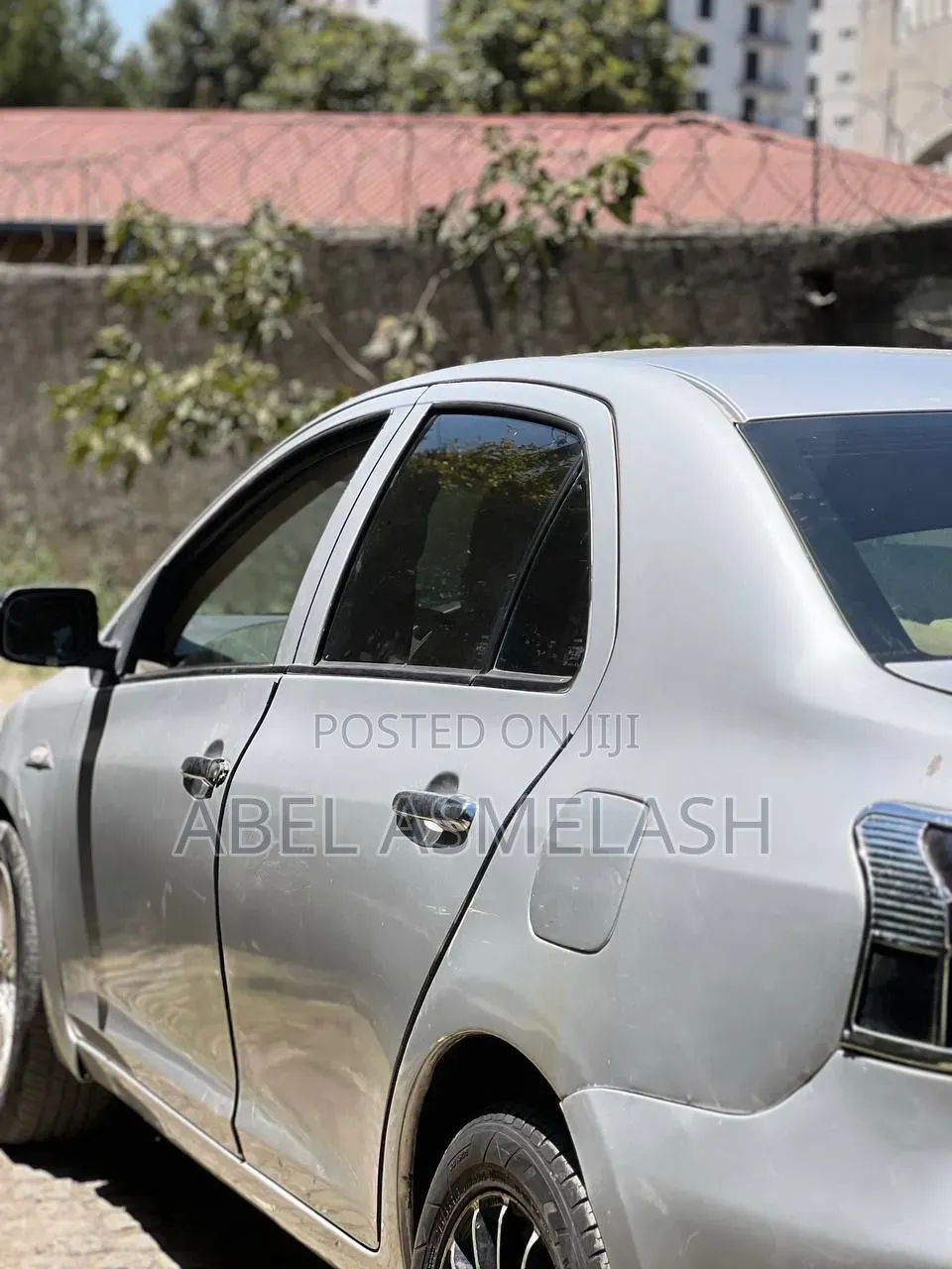 Toyota Yaris 2013 Silver
