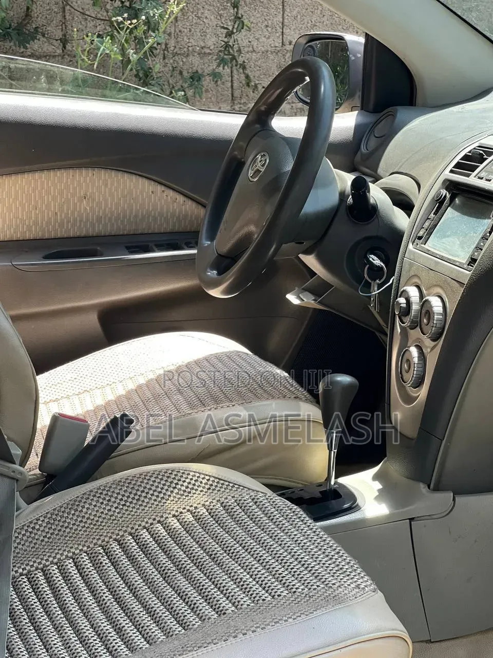 Toyota Yaris 2013 Silver