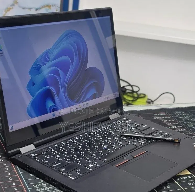 New Laptop Lenovo ThinkPad Yoga 16GB Intel Core i5 SSD 512GB