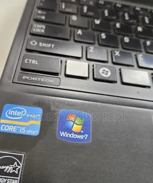 Laptop Toshiba Portege R830 6GB Intel Core i5 SSD 72GB