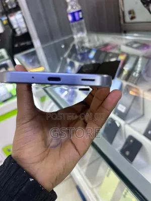 New Samsung Galaxy M16 128 GB Silver