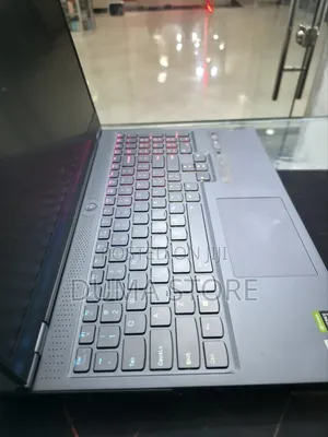 New Laptop Lenovo Legion 9 16GB Intel Core i7 SSD 512GB