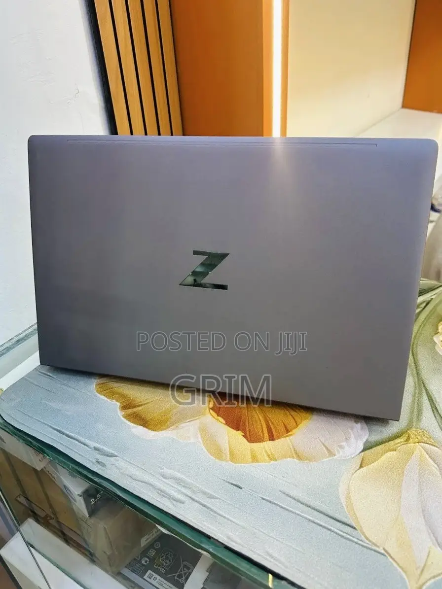 New Laptop HP ZBook 14 16GB Intel Core i7 SSD 512GB