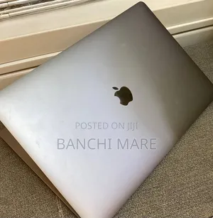New Laptop Apple MacBook Pro 2017 16GB Intel Core i7 SSD 512GB