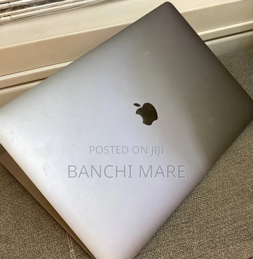 New Laptop Apple MacBook Pro 2017 16GB Intel Core i7 SSD 512GB