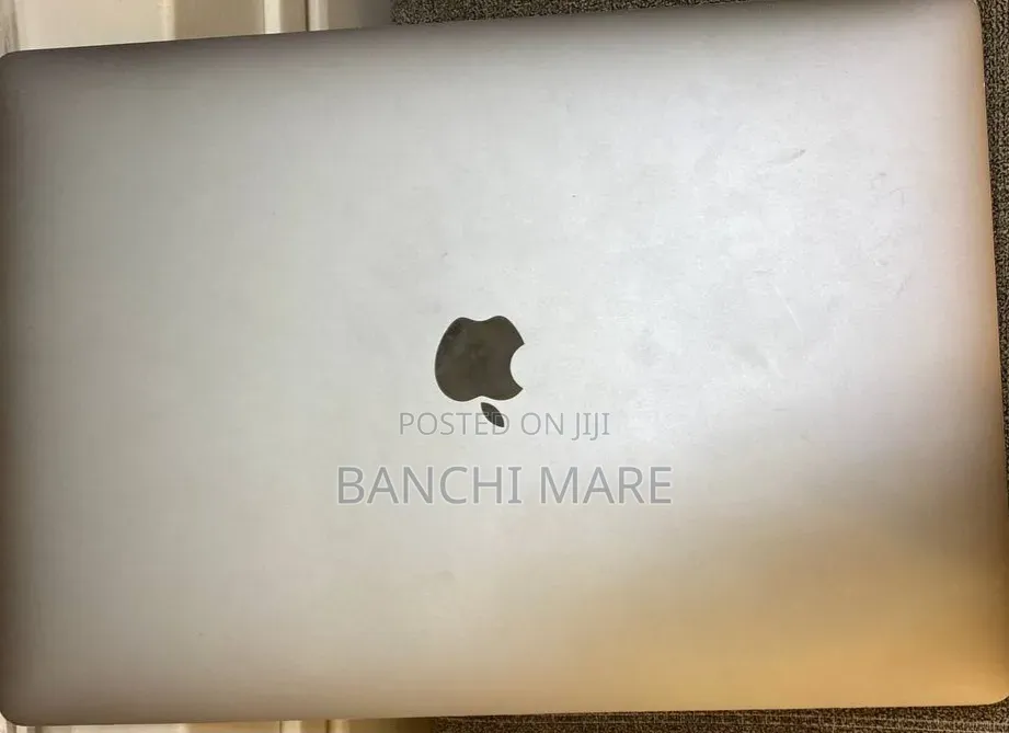 New Laptop Apple MacBook Pro 2017 16GB Intel Core i7 SSD 512GB