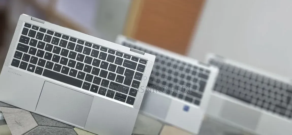 New Laptop HP EliteBook 1040 G8 16GB Intel Core i7 SSD 512GB