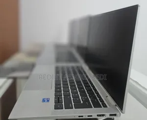 New Laptop HP EliteBook 1040 G8 16GB Intel Core i7 SSD 512GB
