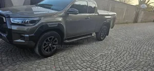 Toyota Hilux 2021 Gray