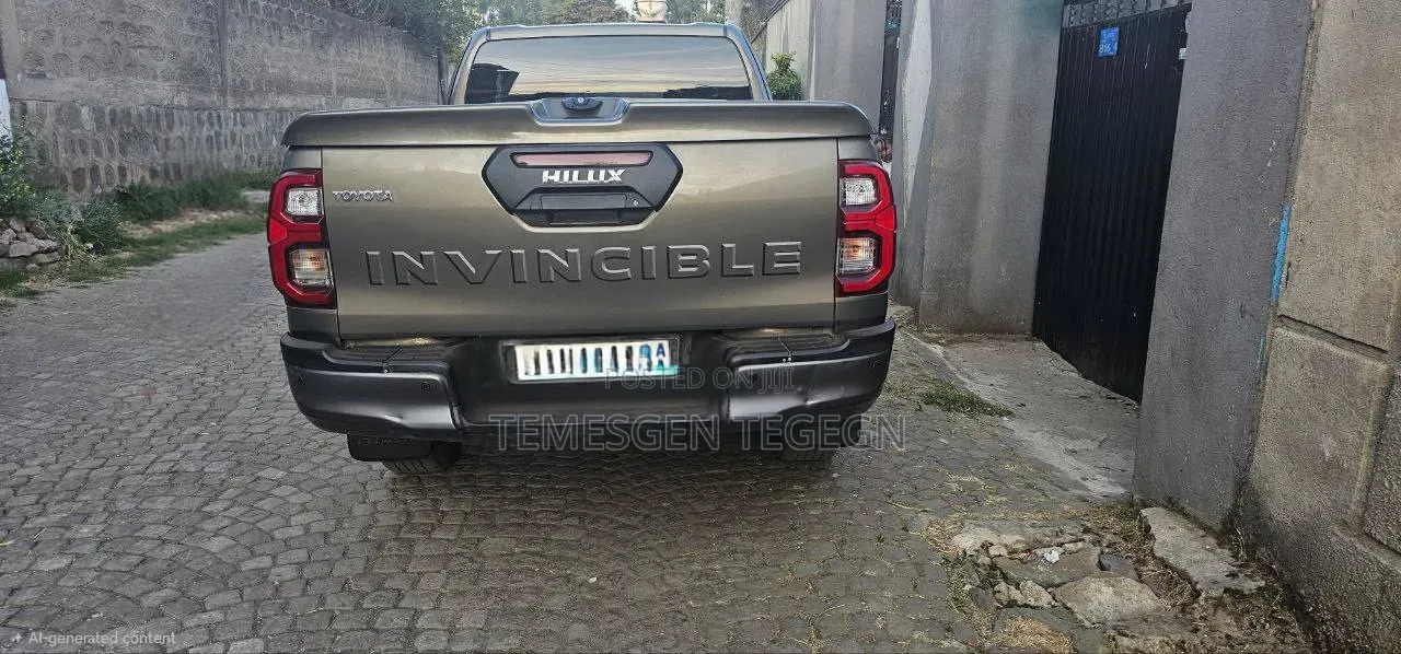 Toyota Hilux 2021 Gray