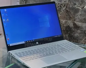 New Laptop HP Pavilion 15 8GB Intel Core i5 SSD 256GB