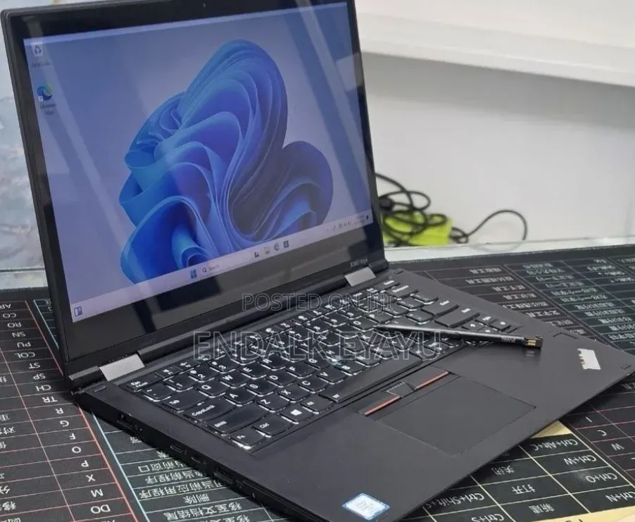 New Laptop Lenovo ThinkPad X1 Yoga 16GB Intel Core i5 SSD 256GB
