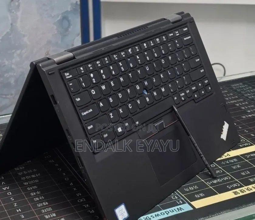New Laptop Lenovo ThinkPad X1 Yoga 16GB Intel Core i5 SSD 256GB