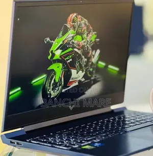 New Laptop HP Victus 15 16GB Intel Core i7 SSD 512GB