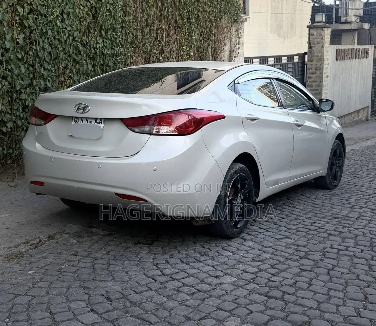 Hyundai Elantra 2013 Silver