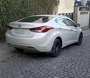 Hyundai Elantra 2013 Silver
