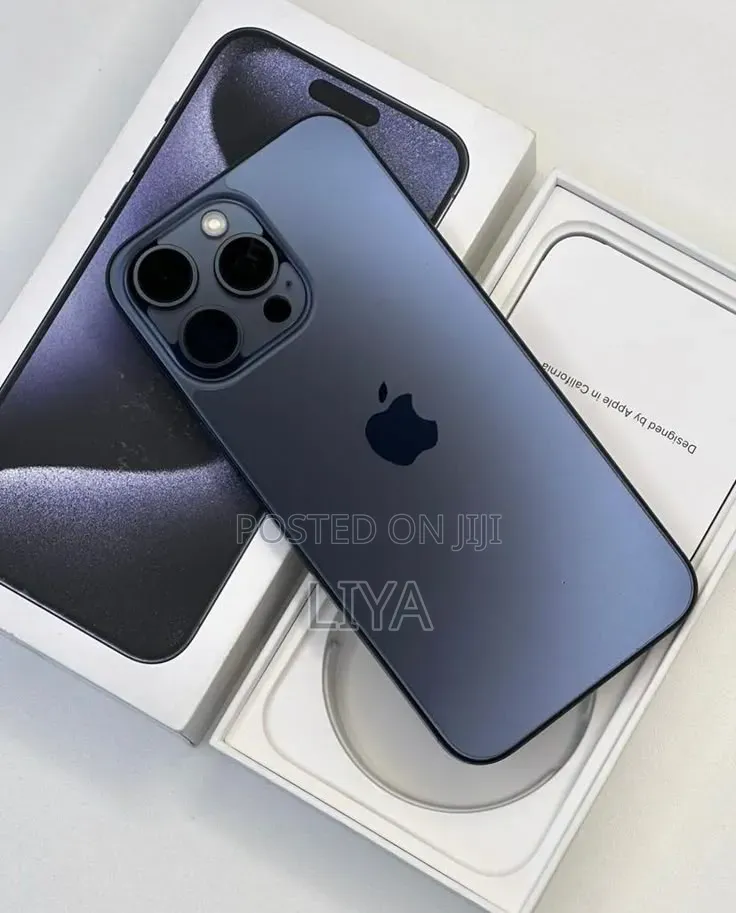 New Apple iPhone 15 Pro Max 256 GB Blue