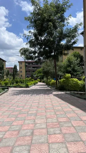 2bdrm Apartment in ኮንዶሚኔም, Arada for sale