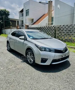Toyota Corolla 2015 Silver
