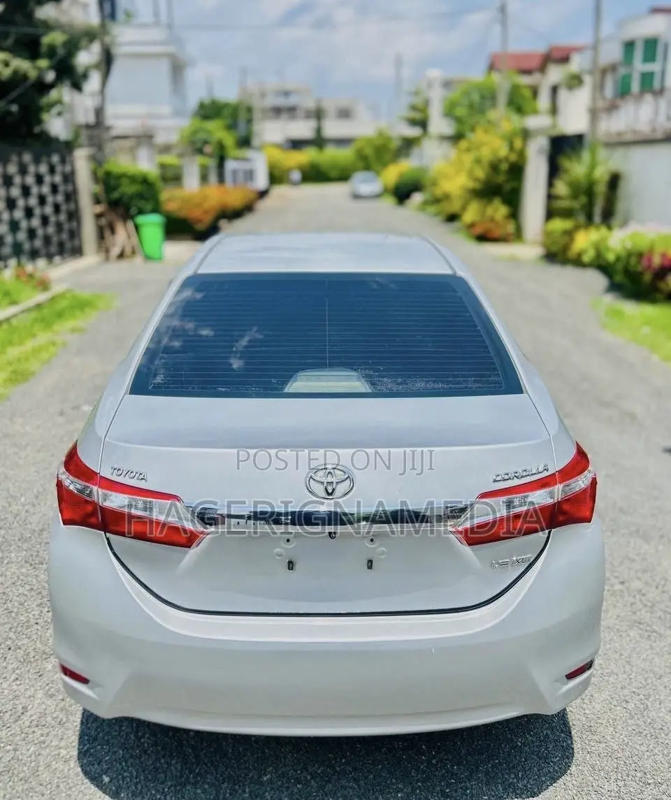 Toyota Corolla 2015 Silver