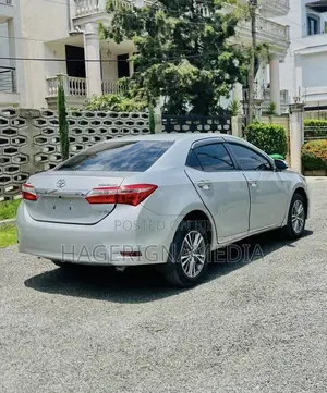 Toyota Corolla 2015 Silver