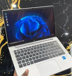 New Laptop HP EliteBook 830 G8 16GB Intel Core i5 SSD 512GB