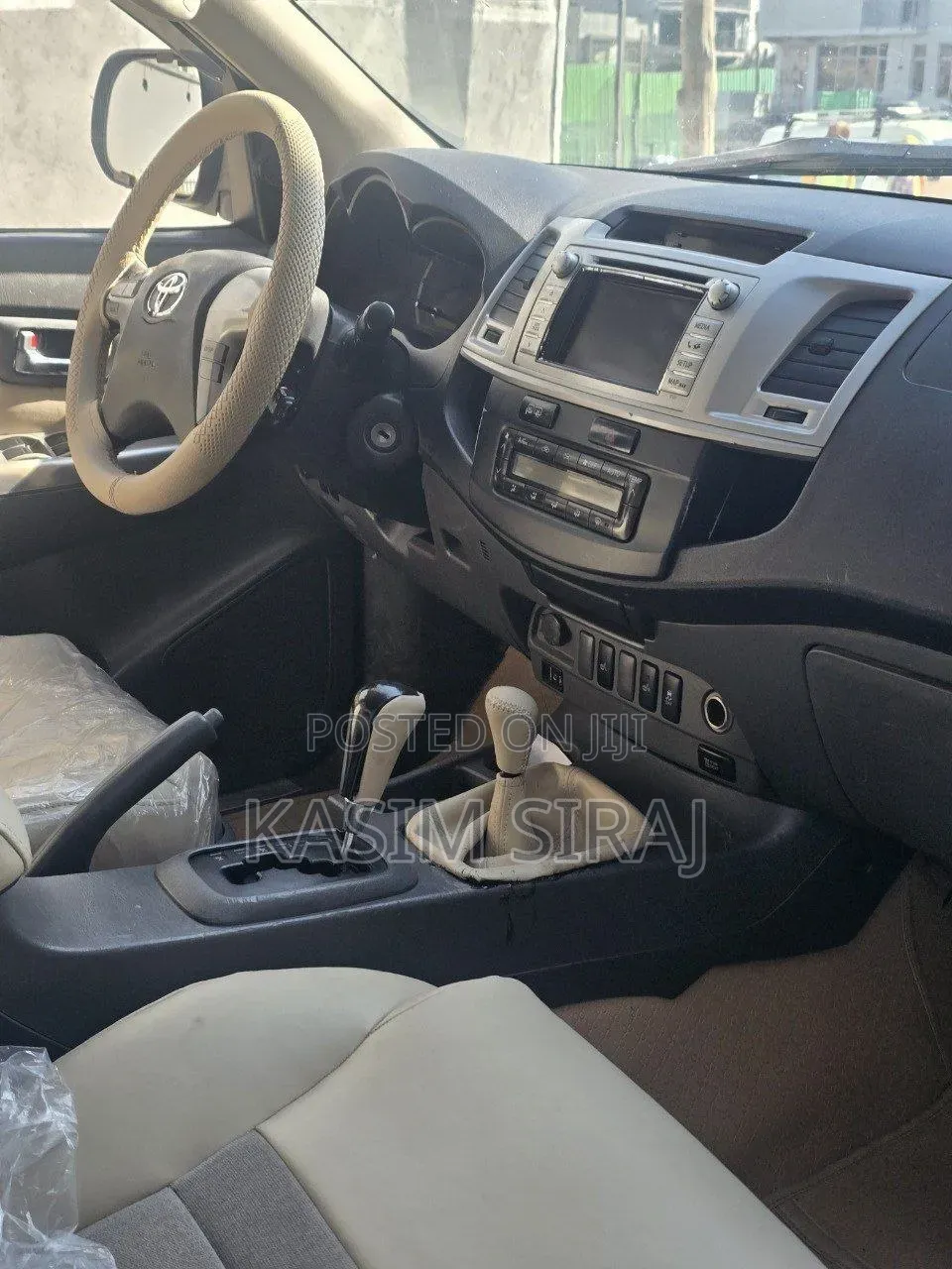 Toyota Hilux 2.5 D-4D 4X4 SRX 2012 Gray