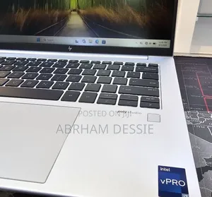 New Laptop HP EliteBook 840 G11 16GB Intel Core Ultra 7 SSD 512GB