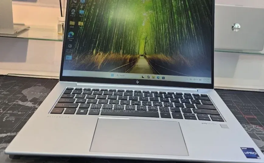 New Laptop HP EliteBook 840 G11 16GB Intel Core Ultra 7 SSD 512GB