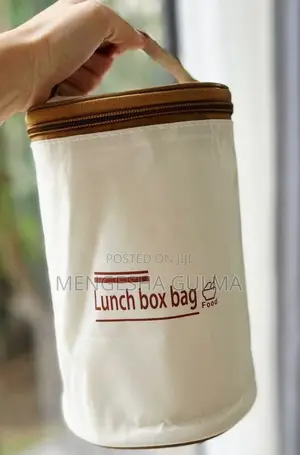Lunch Box (ባለ 3 ምሳ ዕቃ)