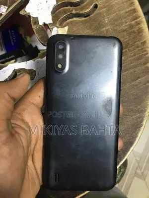 Samsung Galaxy A01 Core 16 GB Black