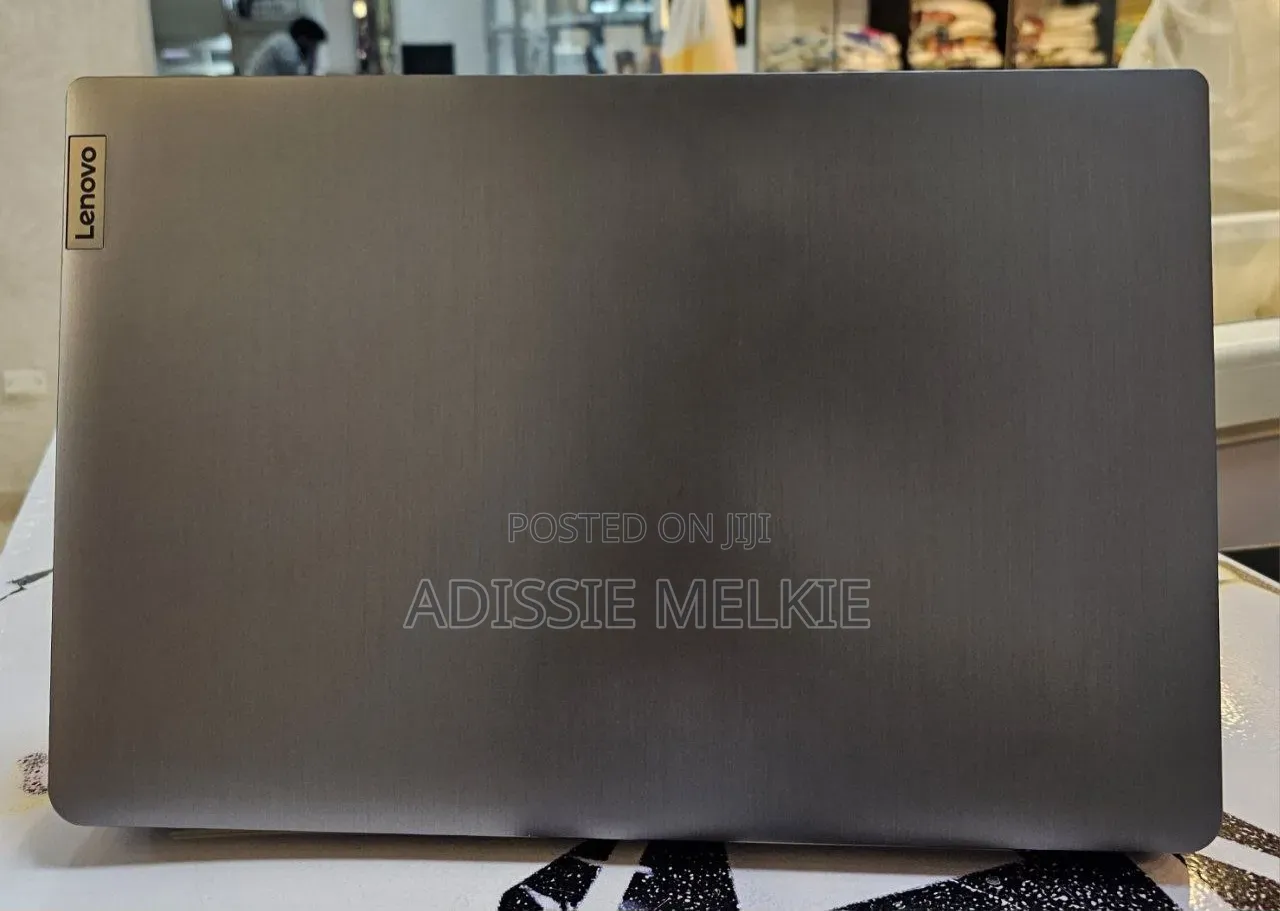 New Laptop Lenovo Ideapad 3 8GB Intel Core i5 SSD 512GB