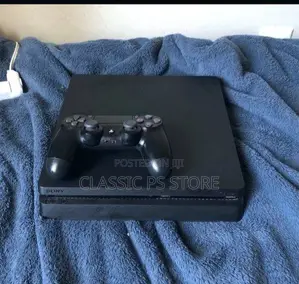 PlayStation 4 Jailbreak ስሊም