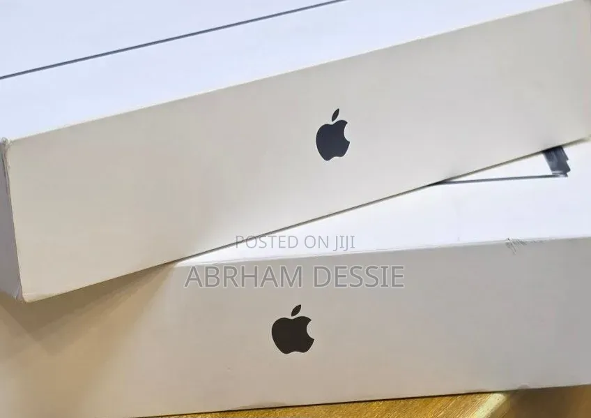 New Laptop Apple MacBook Air 2026 M5 16GB Apple M1 SSD 512GB
