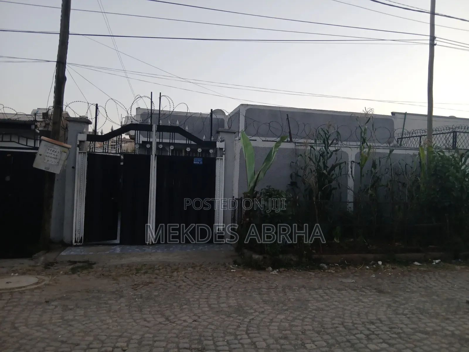 Furnished 3bdrm Villa in Kolfe Keranio for sale
