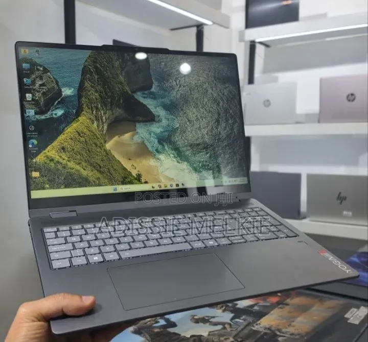 New Laptop Lenovo ThinkPad Yoga 16GB Intel Core Ultra 5 SSD 512GB