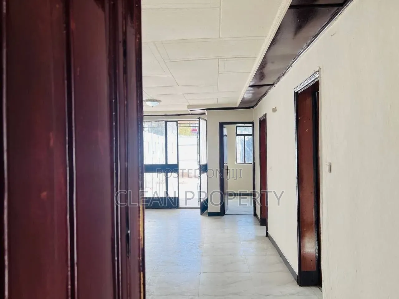 3bdrm Apartment in Clean Properties, Bole for rent