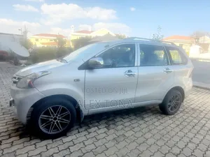 Toyota Avanza 2014 Silver