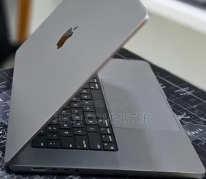 New Laptop Apple MacBook Pro 2021 M1 16GB Apple M1 Pro SSD 512GB