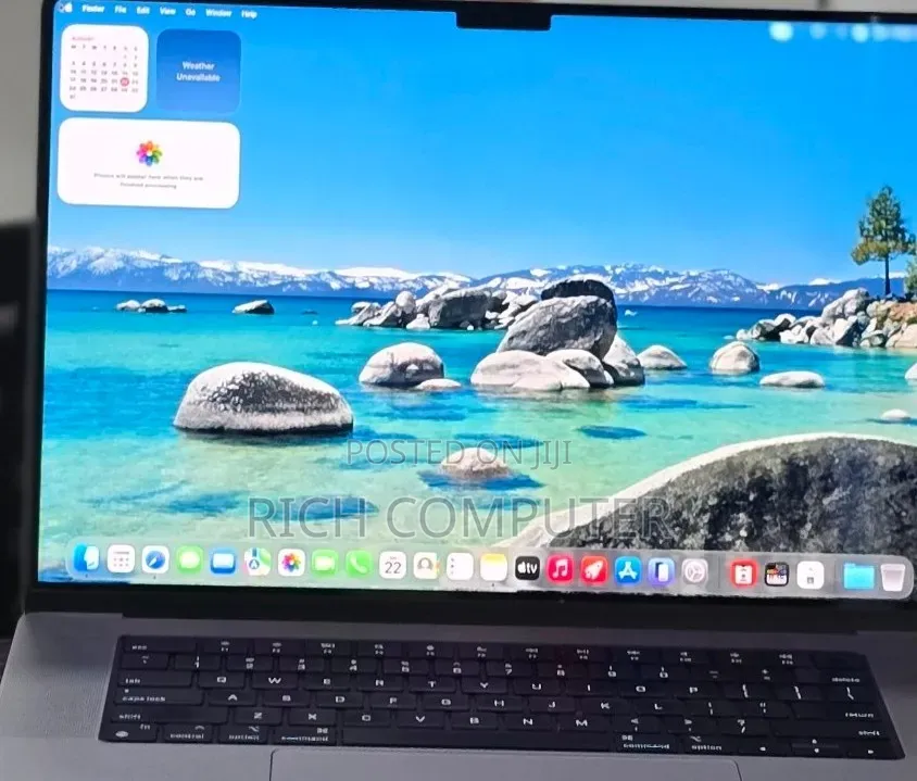 New Laptop Apple MacBook Pro 2021 M1 16GB Apple M1 Pro SSD 512GB