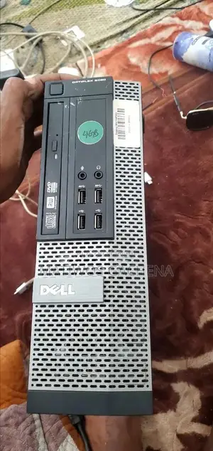 Desktop Computer Dell OptiPlex 9020 4GB Intel Core i3 HDD 500GB