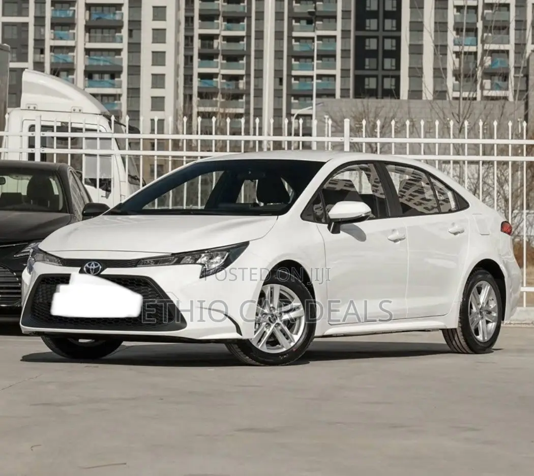 Toyota Corolla 2023 White