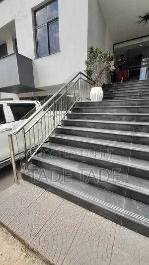 Building Stianless Steel Handrails Work