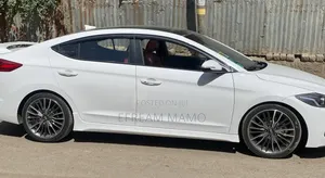 Hyundai Avante 2017 White