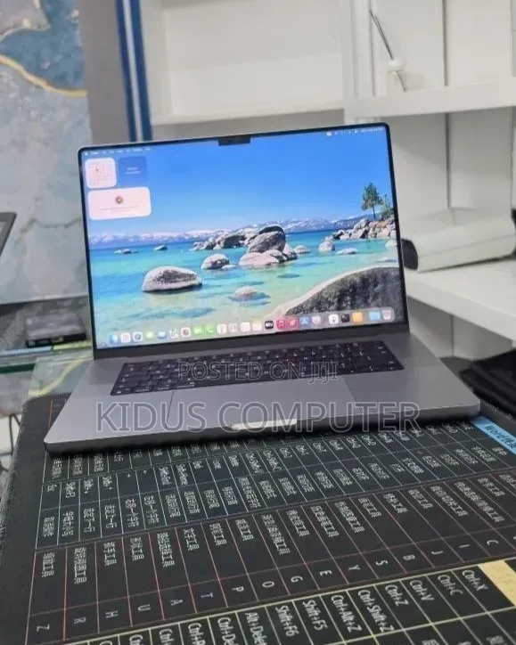 New Laptop Apple MacBook Pro 2021 M1 32GB Apple M1 SSD 512GB
