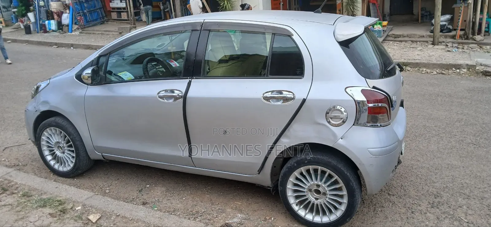 Toyota Yaris Base Hatchback 3dr 2010 Silver