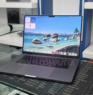 New Laptop Apple MacBook Pro 2021 M1 32GB Apple M1 SSD 512GB