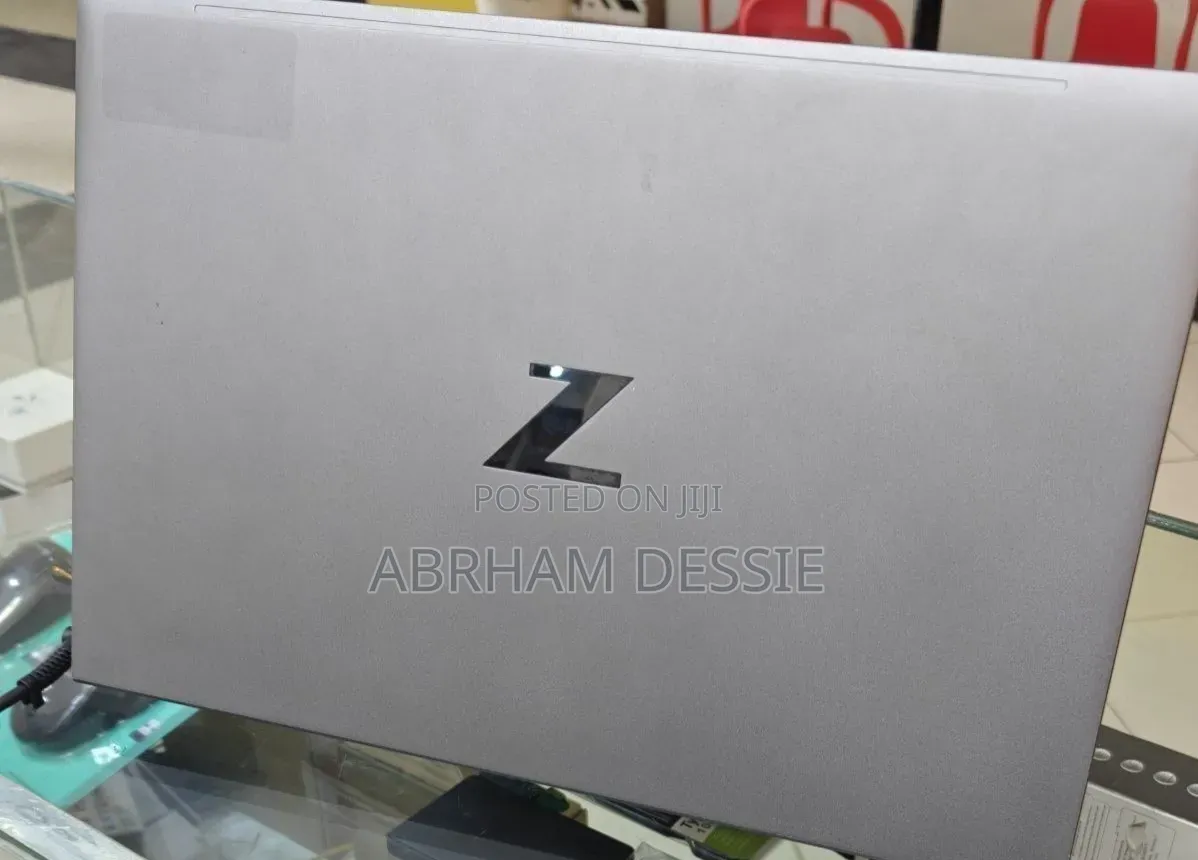 New Laptop HP 16GB Intel Core i7 SSD 512GB
